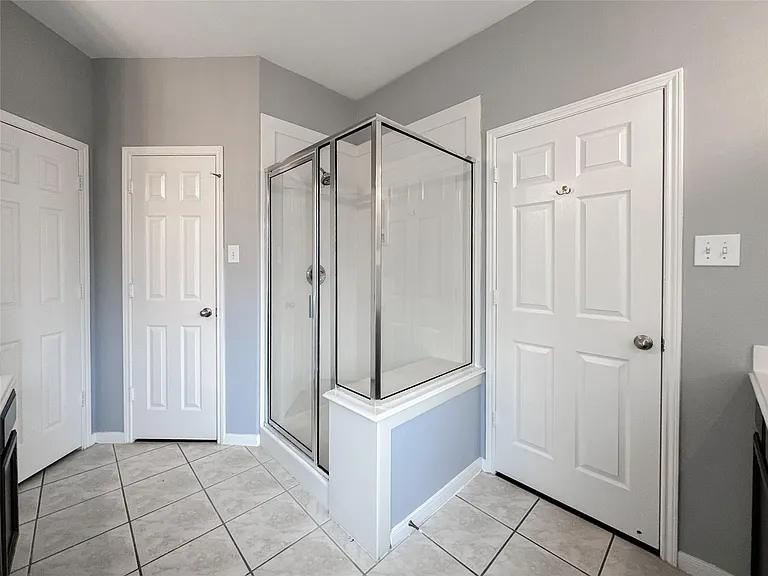 6810 Summer Bridge Ln — Photo 38