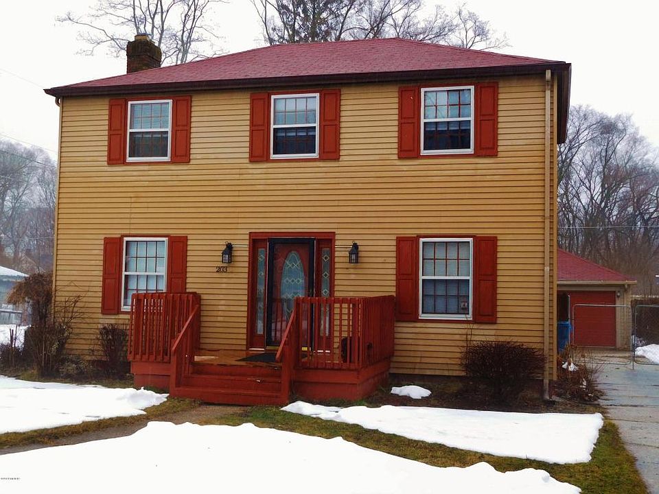 1st image of 203 Orchard Ln