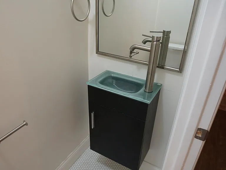 907 Lemmon St — Photo 12