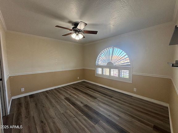 5th image of 4615 E EMERALD Avenue