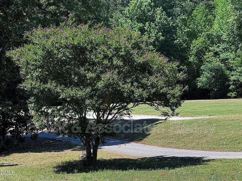 2 bed, 2.5 bath, 1500 sqft, $1,600 — Photo 4