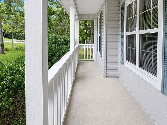 2nd image of 113 Hilton Ln