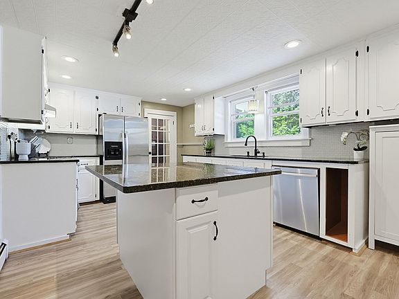 5th image of 82 Norfolk St