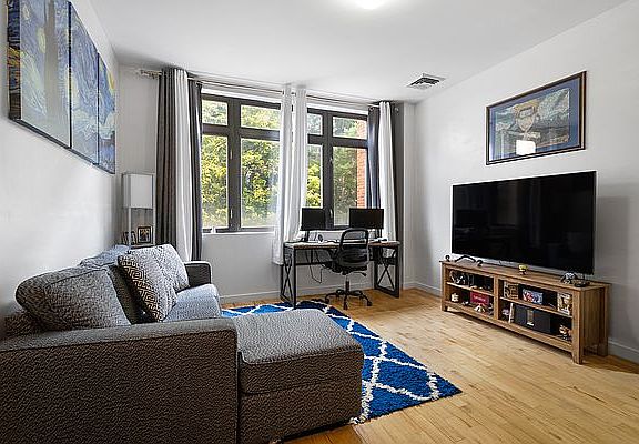 2nd image of 227 E 111th St APT 2A