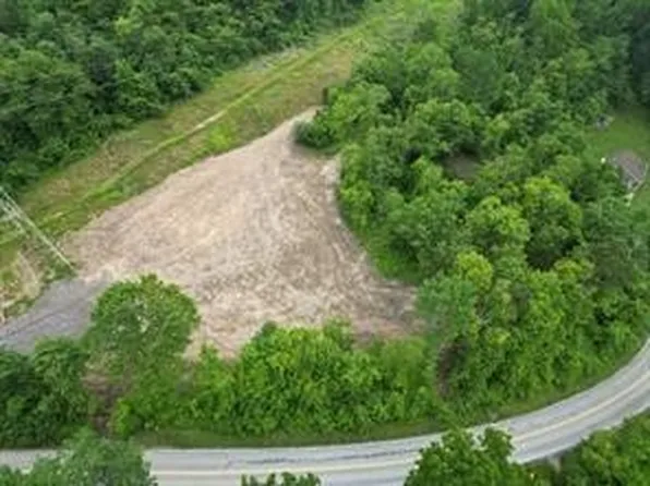 150 Whittengale Rd N, Oakdale, PA 15071