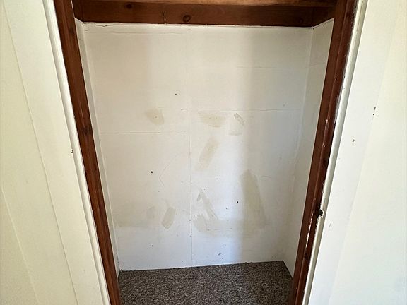 5th image of 163 Ninigret Ave