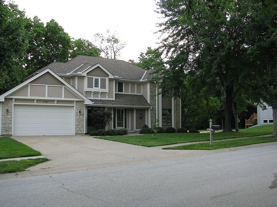1st image of 7701 N Lucerne Ct