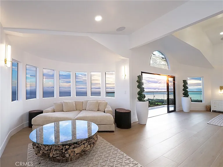 32551 Seacliff Dr — Photo 20