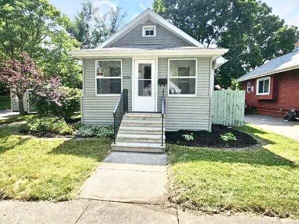 2326 Teel Ave, Lansing, MI 48910
