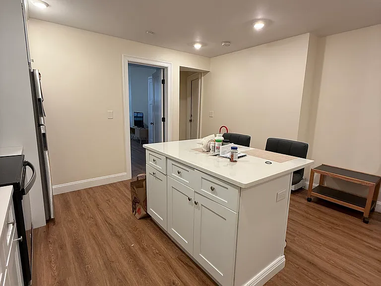 338 Tappan St #B — Photo 9