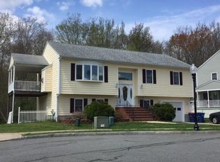 11 Tori Lynn Dr, New Bedford, MA 02745