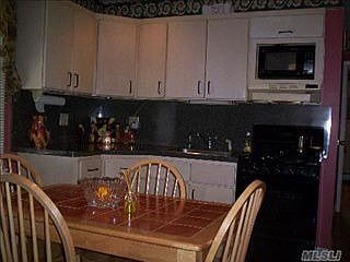 4th image of 147 Kruze St