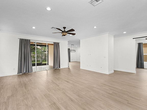 4th image of 2844 SW Butterfly Lane