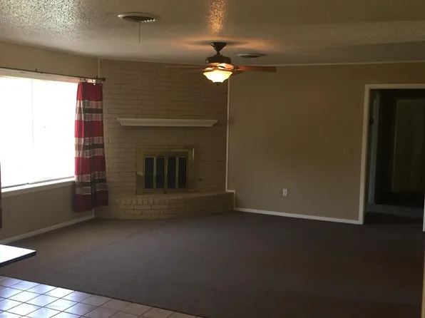 5410 45th St, Lubbock, TX 79414