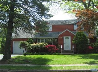 35-10 Linwood Rd, Fair Lawn, NJ 07410