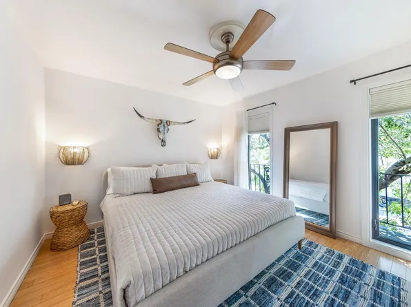2300 Hancock Dr #6, Austin, TX 78756