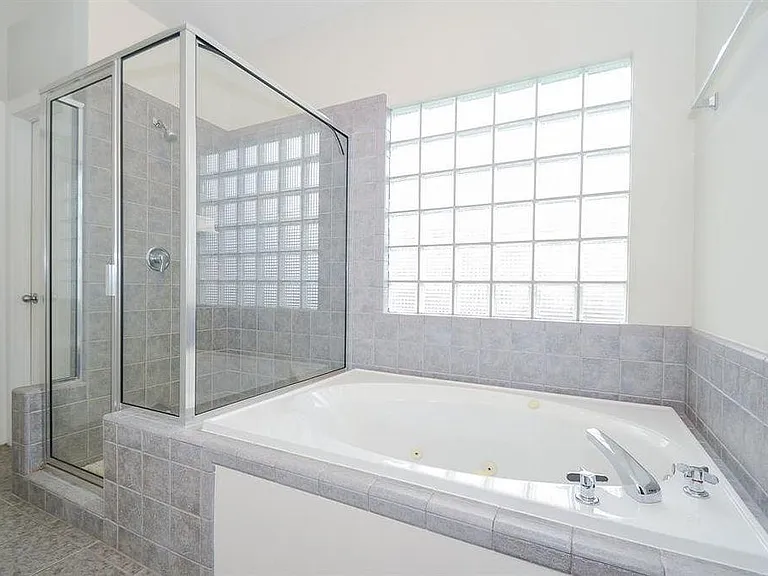 Jacuzzi bath tub and walk in shower
