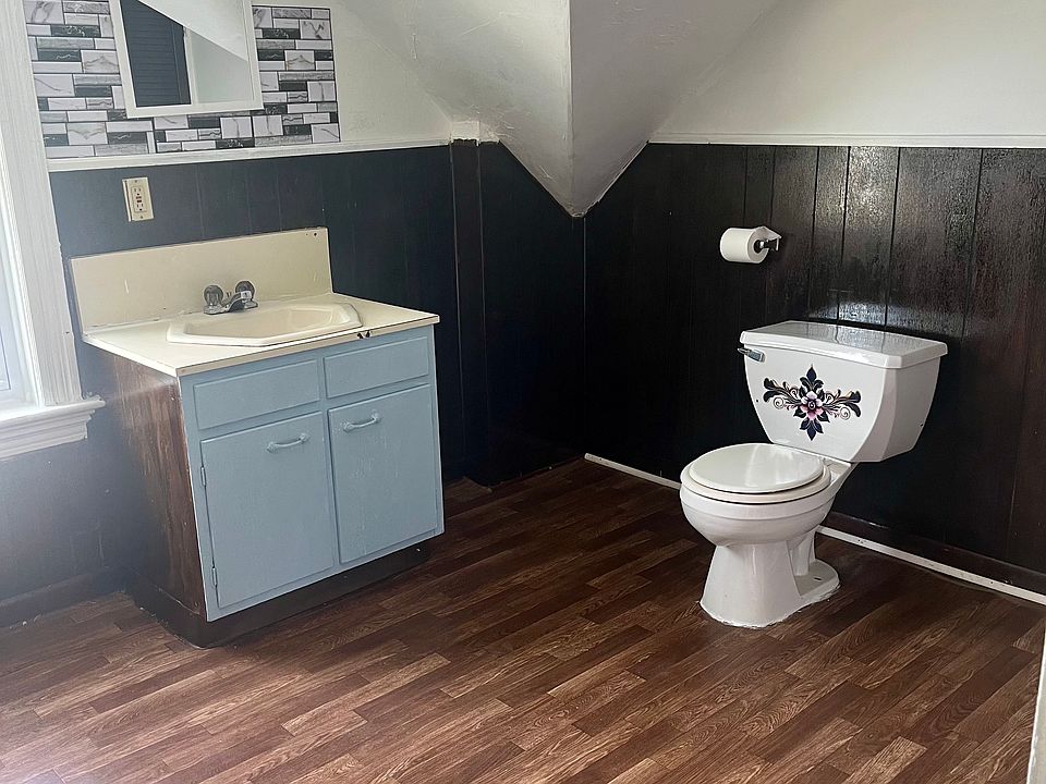 1st image of 61-63 Walnut St #3