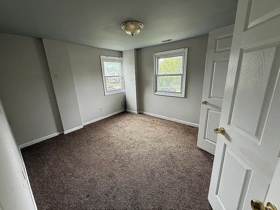 4 bed, 1488 sqft, $2,900 — Photo 4