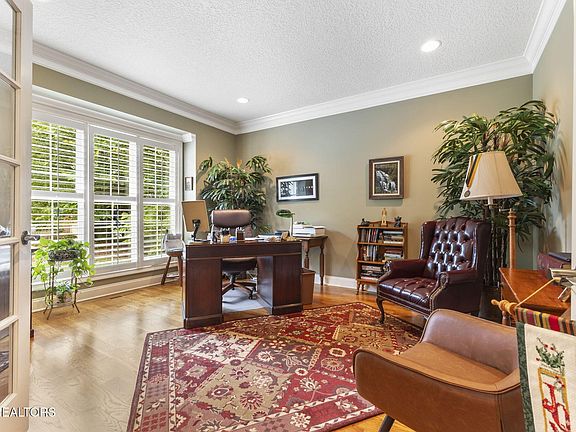 3rd image of 2016 Berrywood Dr