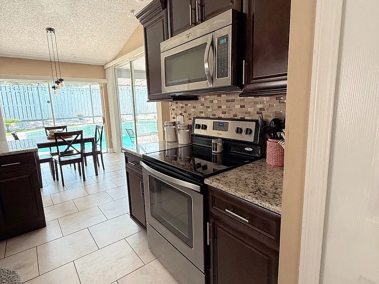 3415 Windy Wood Dr — Photo 22