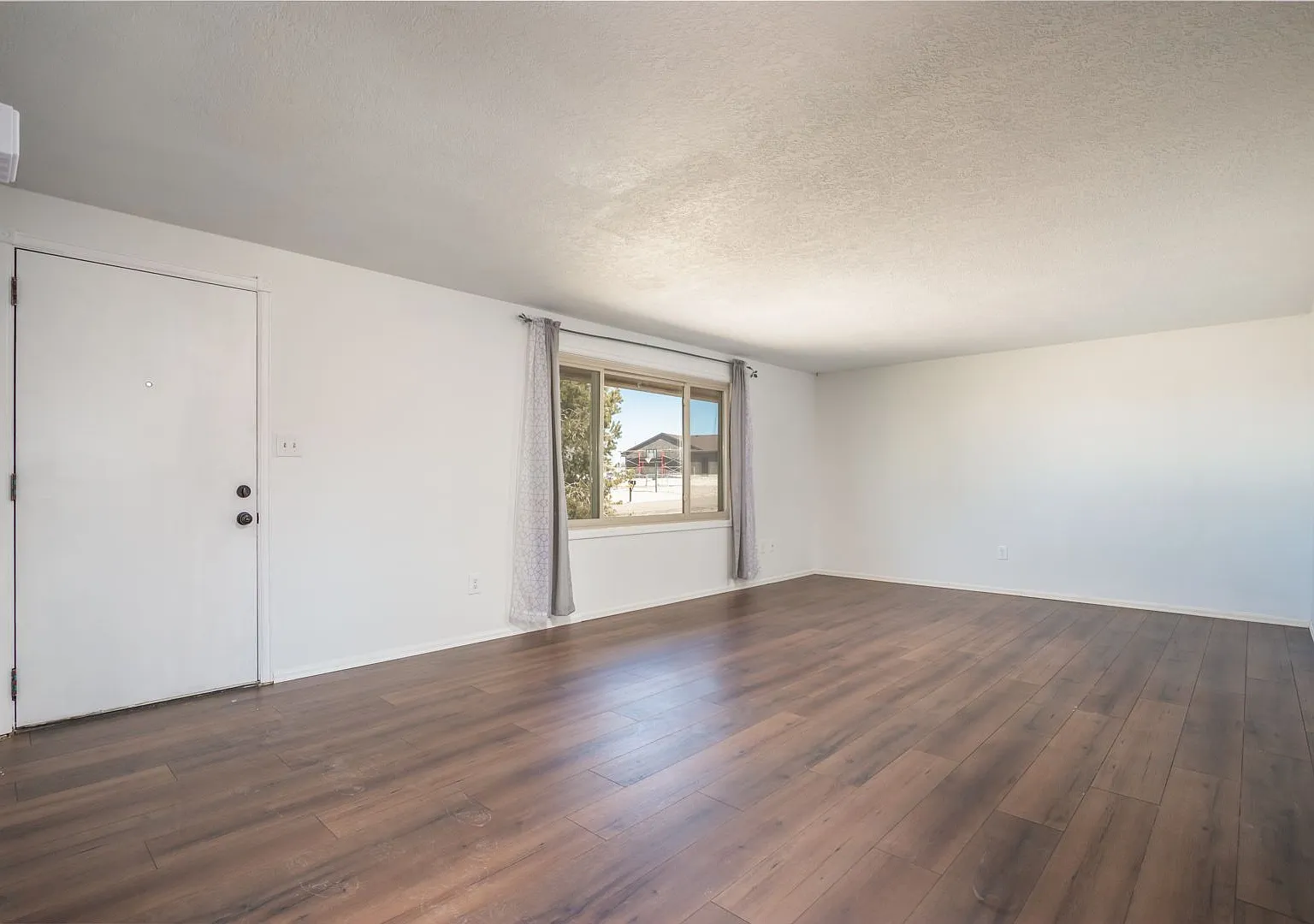 Spacious Ranch in Pueblo West! — Photo 4