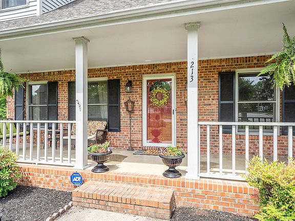 3rd image of 213 Chelsea Ct