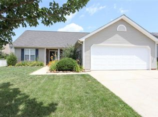 912 Pecan Ridge Cir, Kernersville, NC 27284