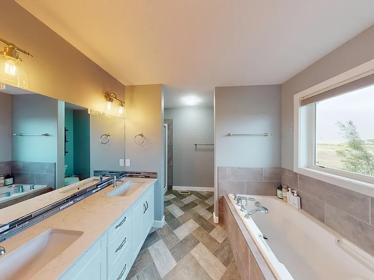172 Wildrose Dr — Photo 15
