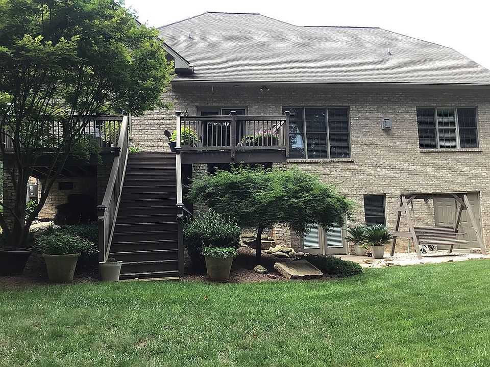 2nd image of 225 Kingsmill Dr