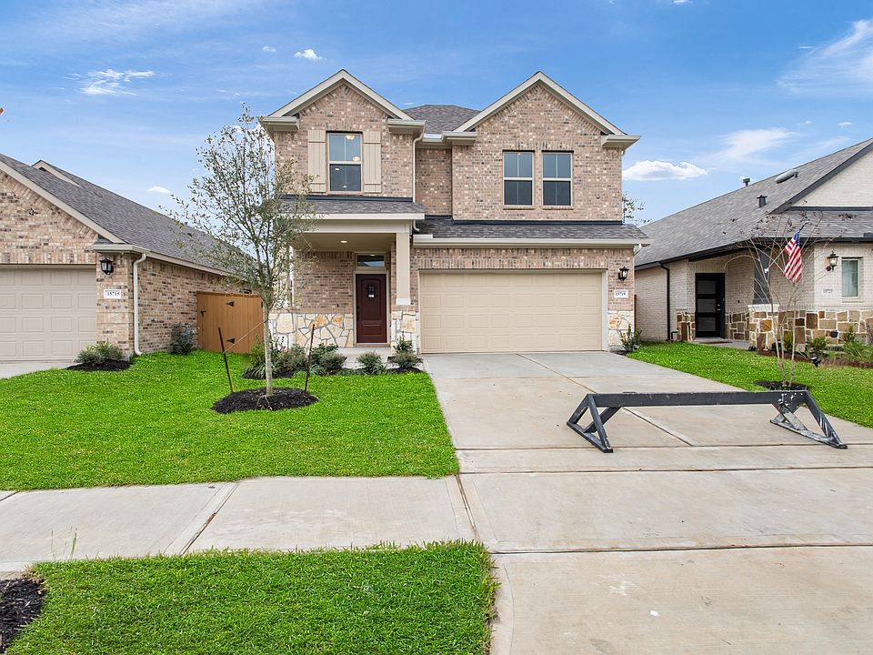 1st image of 15719 Highlands Cove Dr