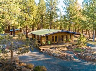 68015 Edgington Rd, Sisters, OR 97759