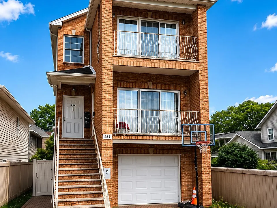 20 Vanderpool St #2