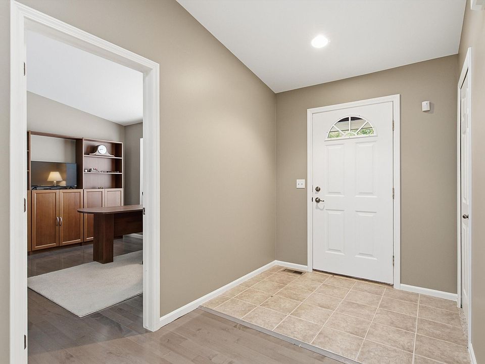 2730 Signature Cir, photo 6