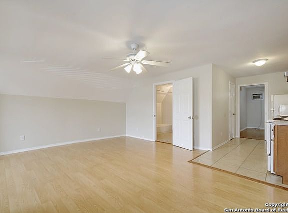 5th image of 240 Princeton Ave #D
