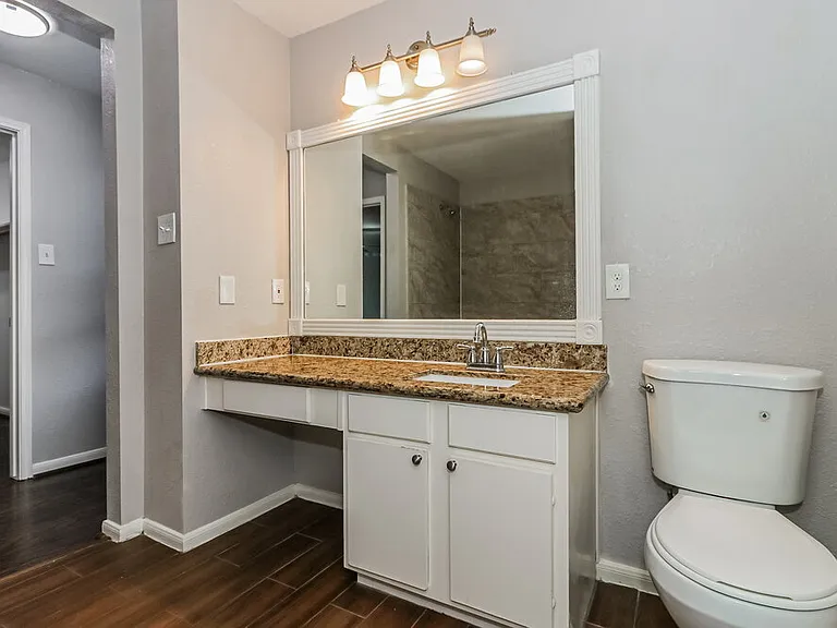 16102 Dawn Marie Ln — Photo 12