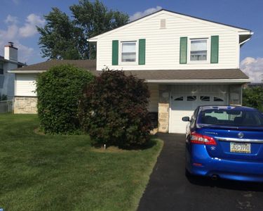 313 Swiftwater Ln, Brookhaven, PA, 19015