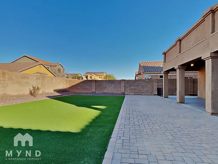 6418 S 49th Dr — Photo 31