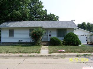 1421 Hoyt St, Beatrice, NE 68310