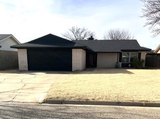2801 Mesa Dr, Plainview, TX 79072