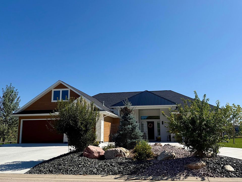 1st image of 13 Dornoch Dr
