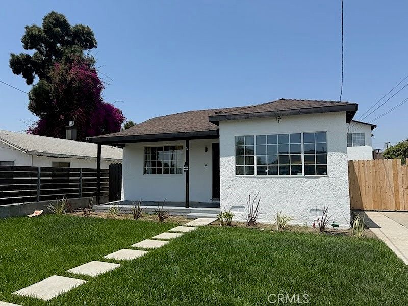 2nd image of 3869-3871 W 109th St