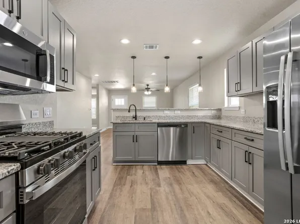 4711 VAQUERO CRK, Von Ormy, TX 78073