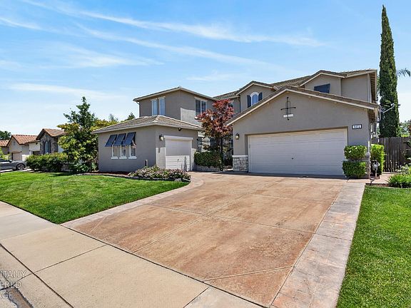 3rd image of 9472 Rhone Valley Way