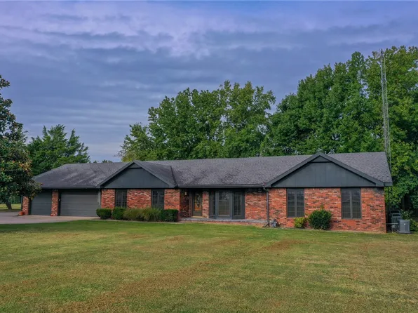 263 Fiori St, Springdale, AR 72762