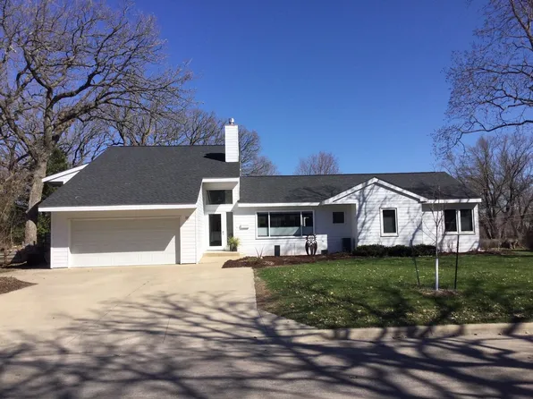 110 Ridge Rd, Albert Lea, MN 56007