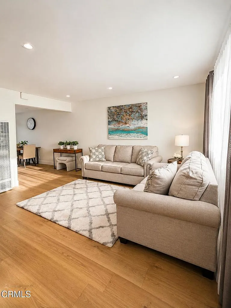 2 bed, 2.0 bath, 1000 sqft, $3,475 — Photo 4