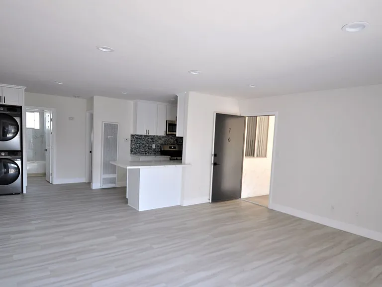 Westgate Apartments in Linda Vista — Photo 7