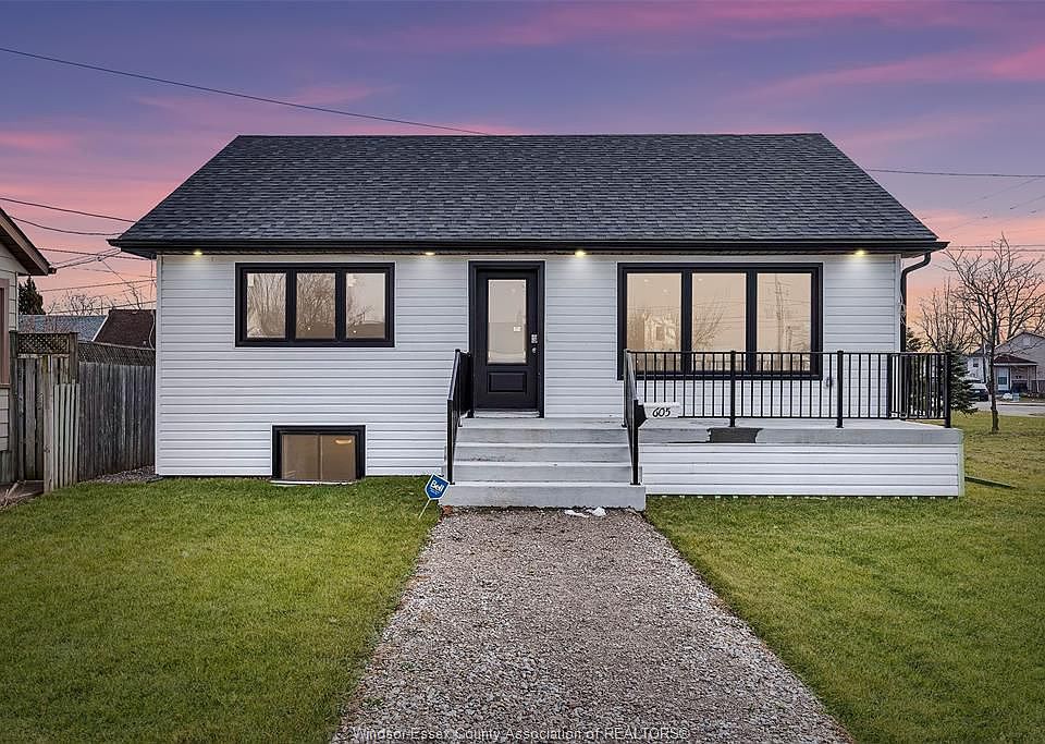 1st image of 605 Vimy Ave