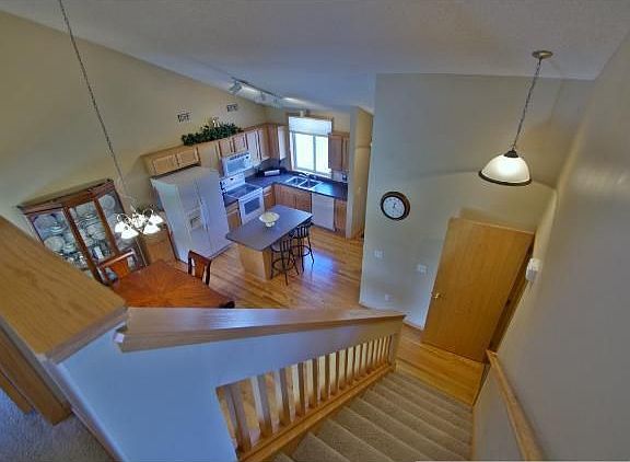 5th image of 653 35th St W